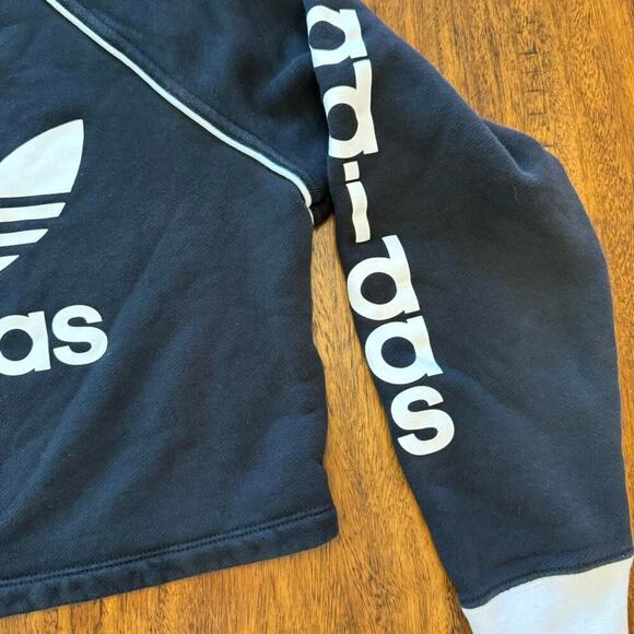 Black and white adidas cropped small - Picture 2 of 8